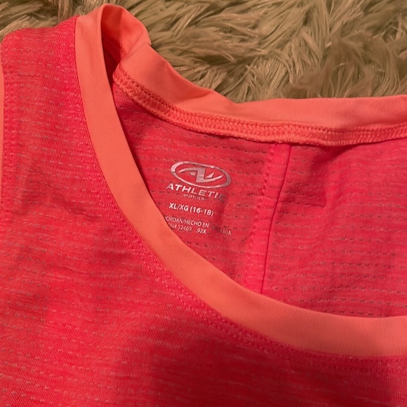 Shorts and Tank Bundle - Picture 6 of 7